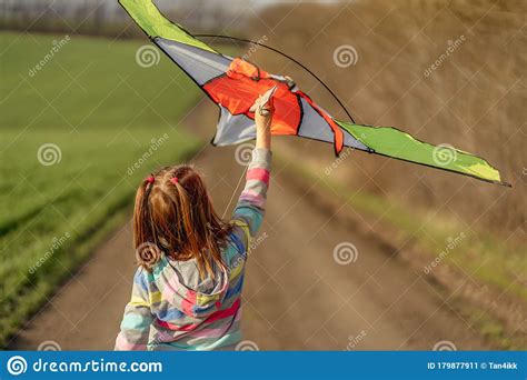  Vespspindeln: En liten farkost som flyger genom luftens dimma på jakt efter ett läckert måltid!